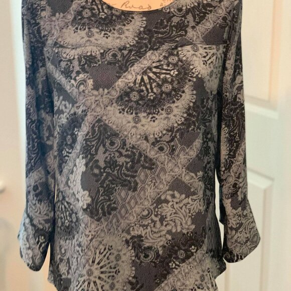 Women's New 3/4 Sleeve Crew Neck Blouse with an Accent Zipper on Left Shoulder - Picture 6 of 7